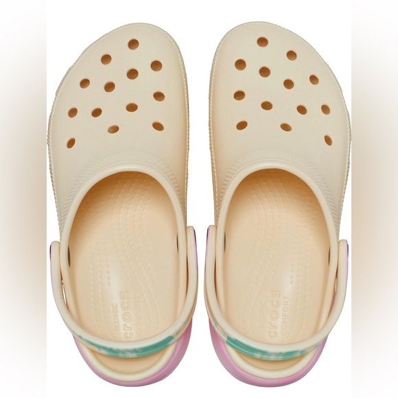 Crocs Women's Classic Platform Ombré Clog - Picture 3 of 4